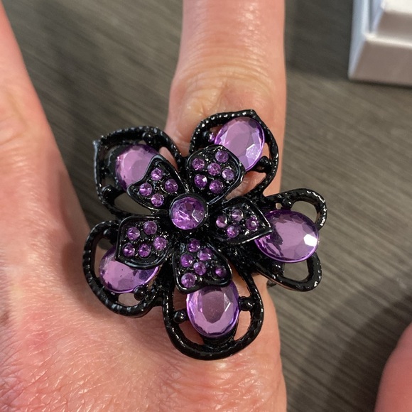 Purple Stones Black Flower Stretch Band Ring New - Picture 4 of 10